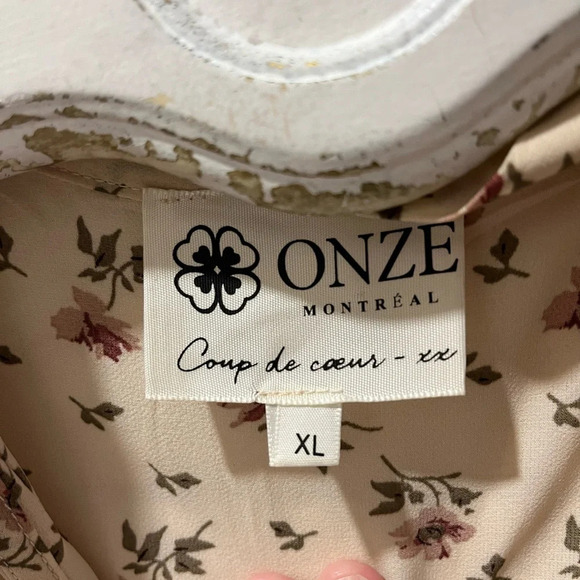 ONZE MONTRÉAL floral pattern cream blouse size XL - Picture 2 of 11